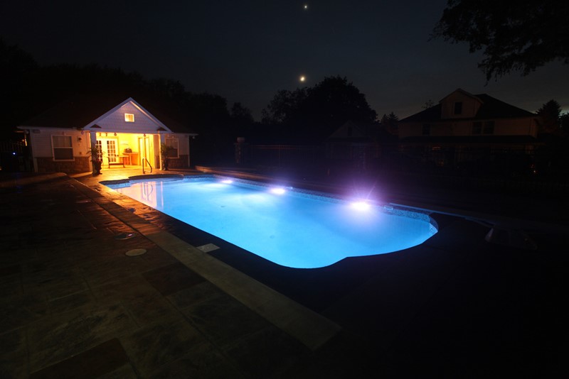 LED and Fiber Optic Pool Lighting S.R.Smith