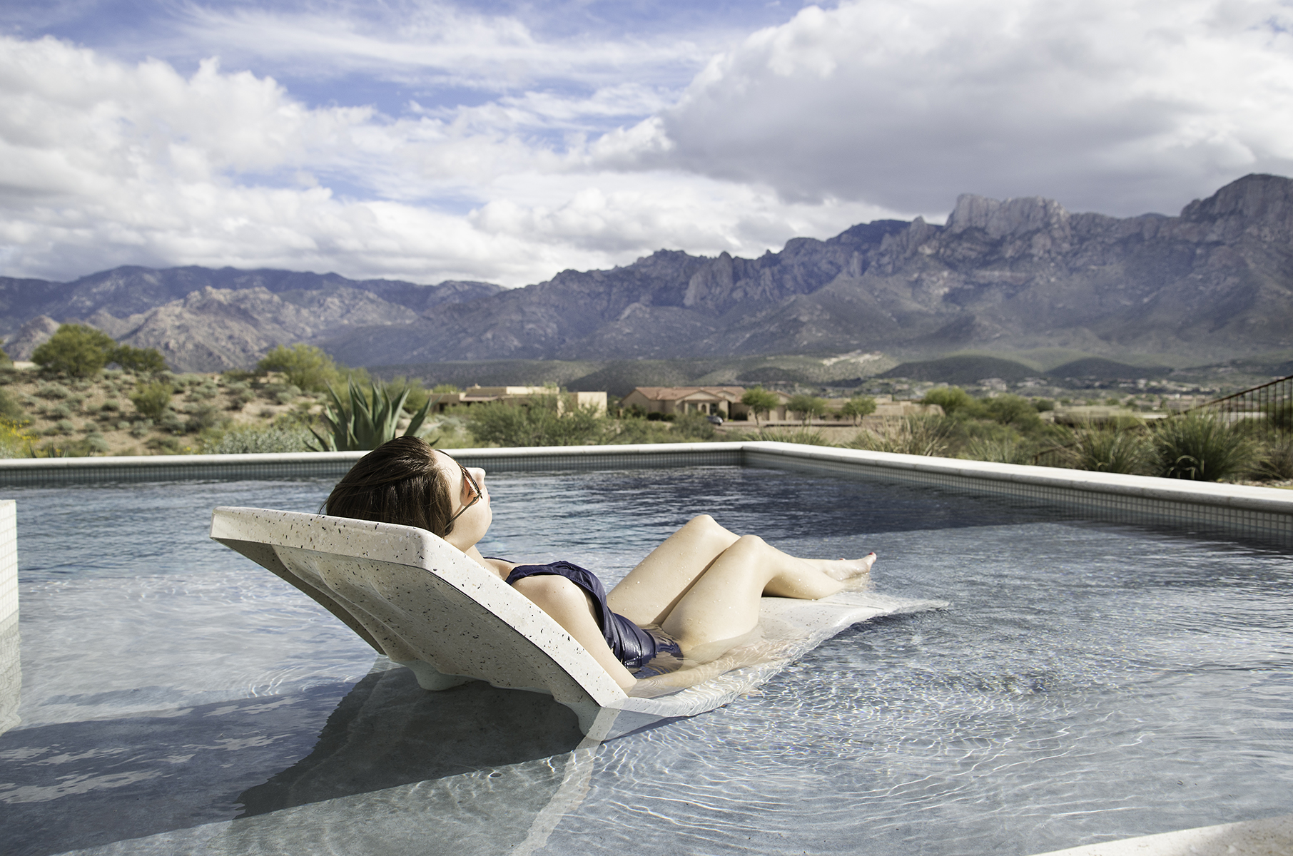 Destination Lounger S.R.Smith